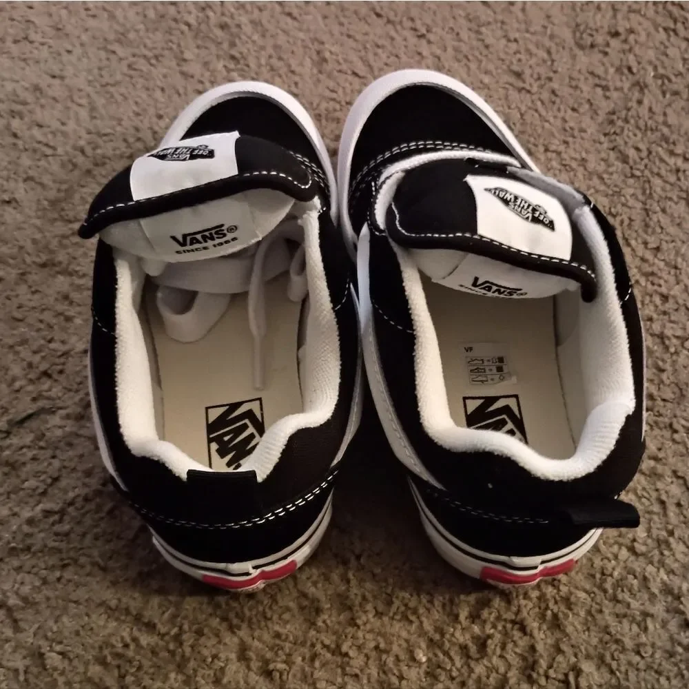 Vans Nu Skool Kids Black White BRAND NEW WITH BOX, NO LID